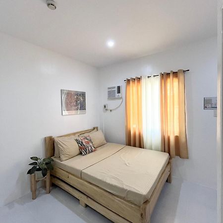 Sunnydale Apartelle -Room Accommodation Near Calatagan Beach Resorts Batangas Eksteriør billede